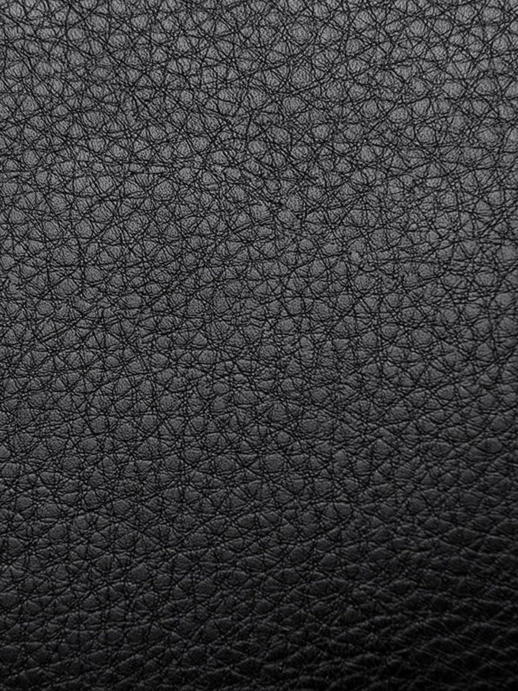 Grained leather shoulder bag