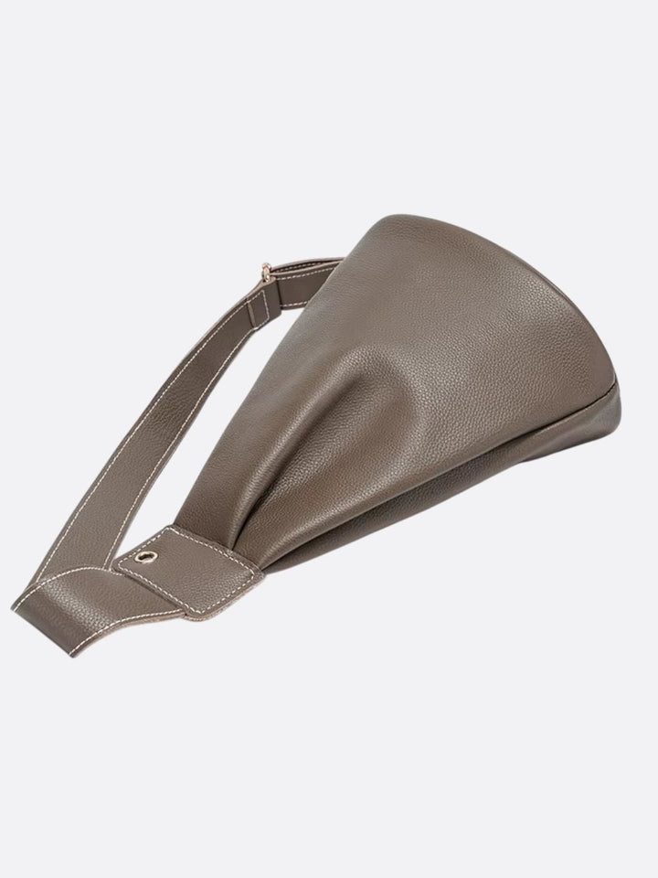 Wide leather shoulder bag